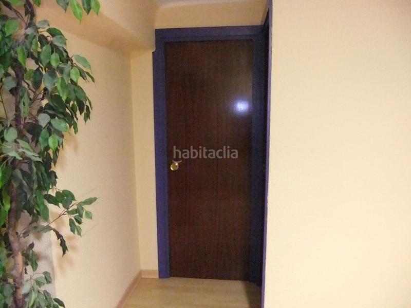 Foto 02bfd6b8-a4f2-41b9-bfbd-f50e2cda9da9. Oficina en passeig del terrall 7 en Borges Blanques (Les)