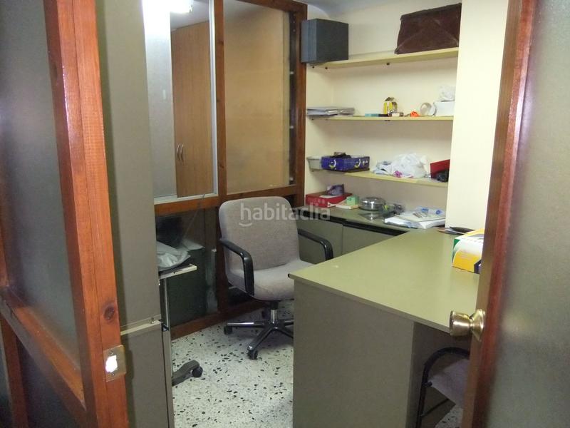 Foto 6a3d1312-45a5-4c93-8eec-1a5c5bc7e709. Oficina en passeig del terrall 7 en Borges Blanques (Les)