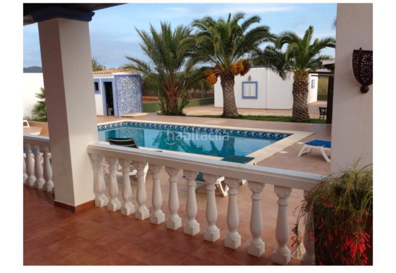 Foto c9604af3-dece-429c-8c56-d64e78d1cea7. Xalet amb aparcament piscina a Sant Jordi de Ses Salines-Sant Francesc Sant Josep de sa Talaia