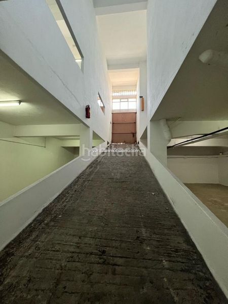 Foto f5ad0c8a-b299-4505-9512-a994a6515399. Local comercial a Agra del Orzán - Ventorrillo Coruña (A)