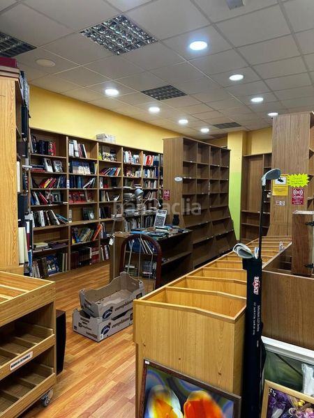 Foto 9cb9c9f5-e5b2-4633-b3ba-efc446ca504c. Lloguer local comercial a Cambre