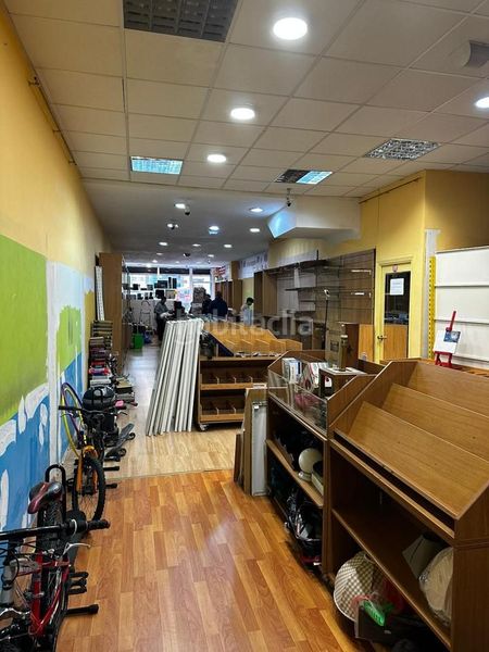 Foto e463df40-e392-4adf-a929-c697ce75b75f. Lloguer local comercial a Cambre