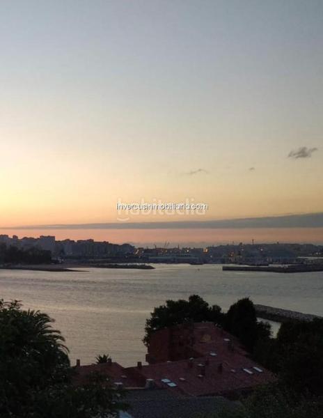 Foto 9a0805bf-2685-48f7-b4c3-7a4c983905b0. Casa amb aparcament a Perillo Oleiros