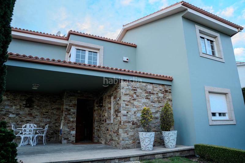 Foto df65976c-ed46-47cc-af46-58a961bc6660. Casa en Dorneda Oleiros