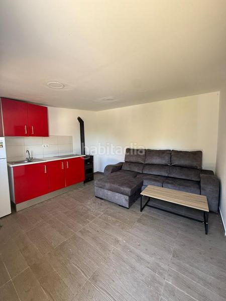 Foto 370b1124-208c-427c-a4a0-38e8ab032ea5. Casa  en venta en oleiros en Cambre