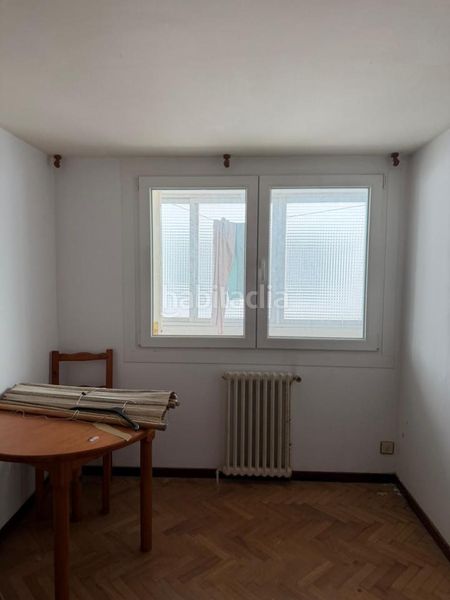 Foto 030fdce3-05d1-4734-ae6e-af0f7292c21a. Pis amb calefacció aparcament a Los Castros - Castrillón Coruña (A)