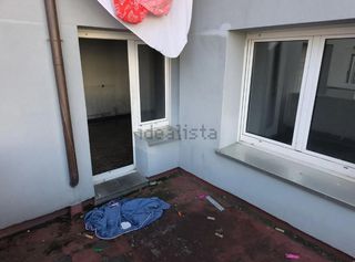 Pis  Rúa colombia. Piso con terraza a reformar