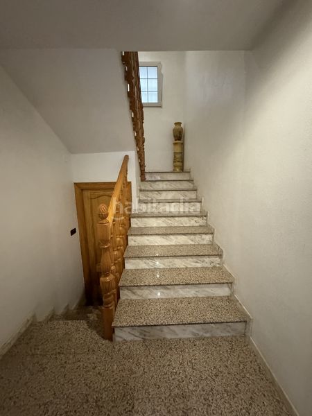 Foto a139c0b4-efe3-4674-8fdd-b36bd9be443b. Casa aparellada amb xemeneia calefacció a Las Cruces Villena