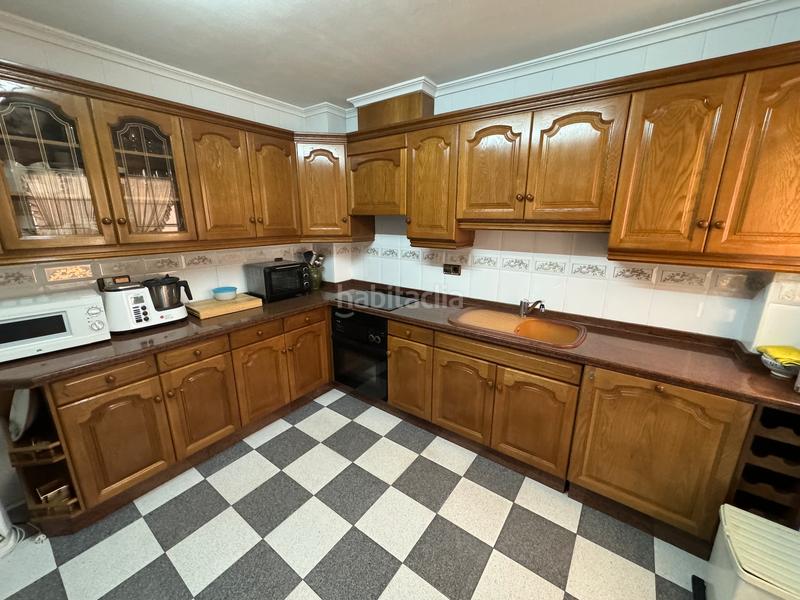 Foto f0d880db-5578-4cd1-bde2-9343e66e51d9. Maison jumelée avec cheminée dans Las Cruces Villena