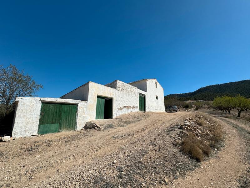 Foto 4ab0ba50-01c5-44b5-be20-7220a7521658. Masía casa de campo en sierra salinas en Las Virtudes Villena