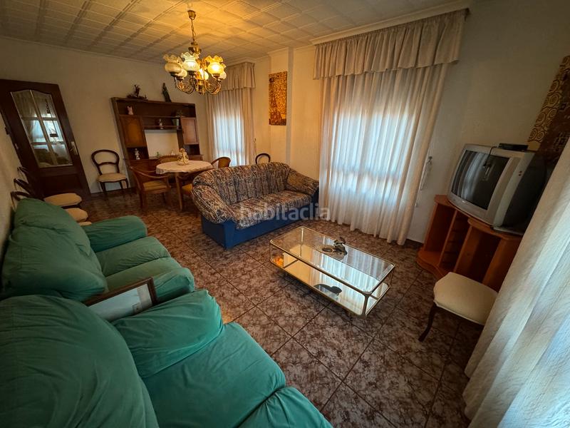 Foto c0e2cdcb-d3fd-44a7-bacf-b435c57248a2. Casa pareada edificio con dos viviendas en Las Cruces Villena