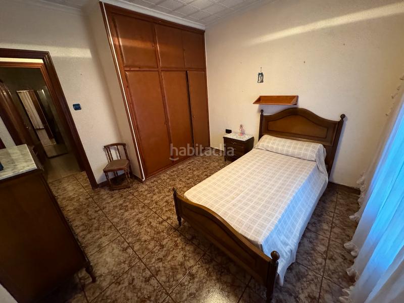 Foto d6765ebe-0079-4d82-a7ab-c02fb2726338. Casa pareada edificio con dos viviendas en Las Cruces Villena