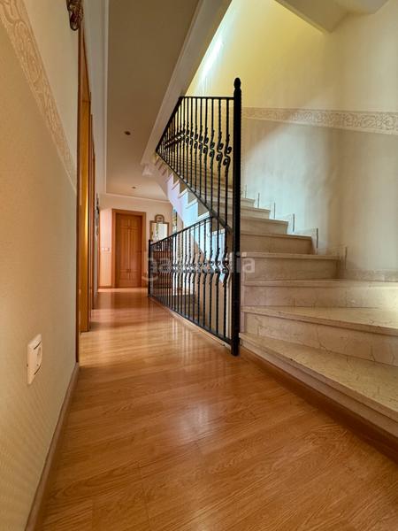 Foto 82d8ad05-6ed6-4e11-a978-bee8a1e16b80. Casa pareada preciosa casa en el mercado en El Mercado - Plaza de Toros Villena