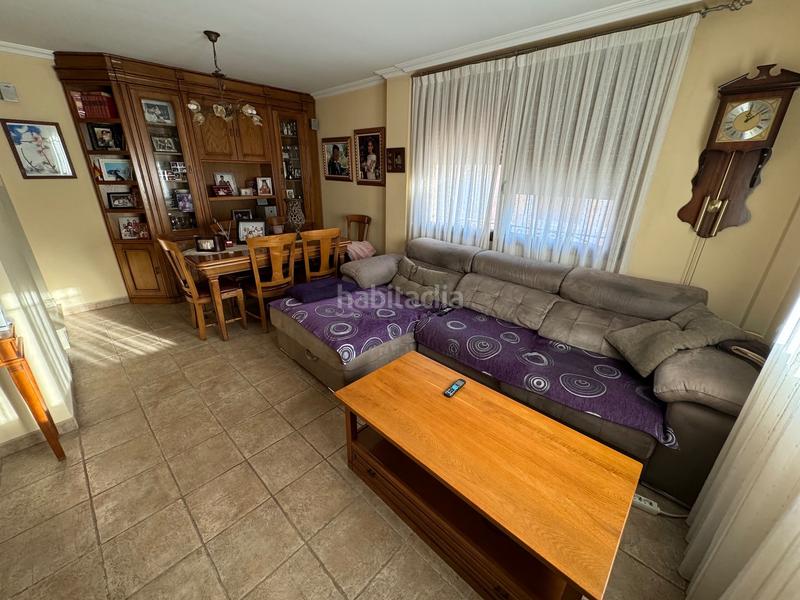 Foto b2db5cf5-07b3-4e4b-b30f-48335d695817. Casa pareada preciosa casa en el mercado en El Mercado - Plaza de Toros Villena