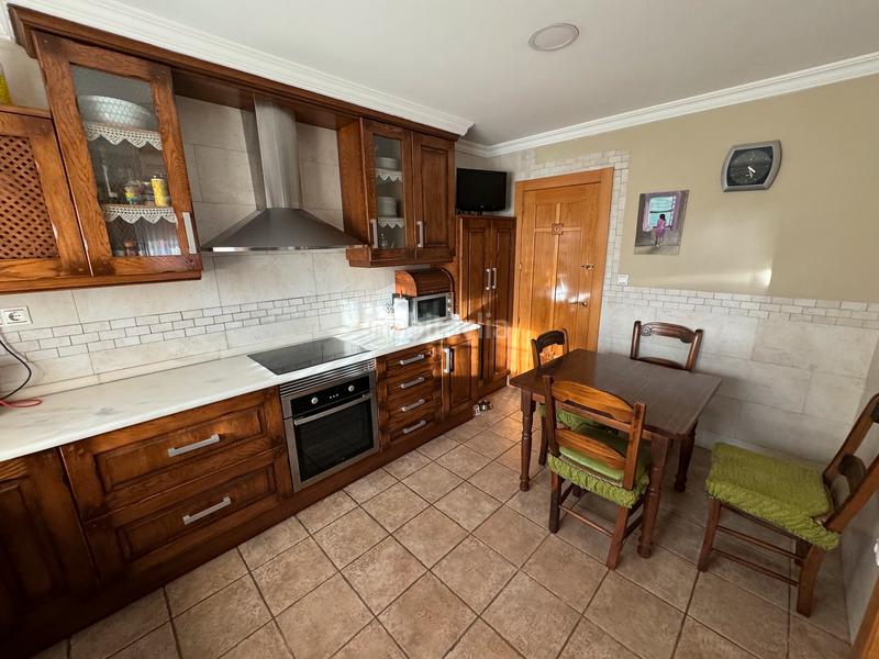 Foto b4bb11cc-1237-43a8-8e7c-79c056f95713. Casa pareada preciosa casa en el mercado en El Mercado - Plaza de Toros Villena