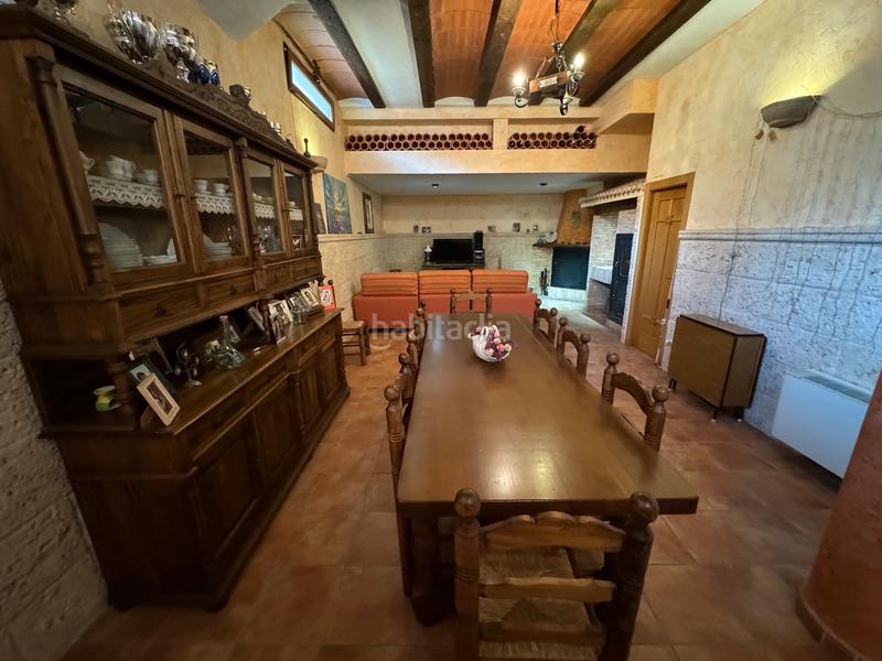 Foto ea0edba9-cd63-46bb-97d2-15f568e21941. Casa pareada preciosa casa en el mercado en El Mercado - Plaza de Toros Villena