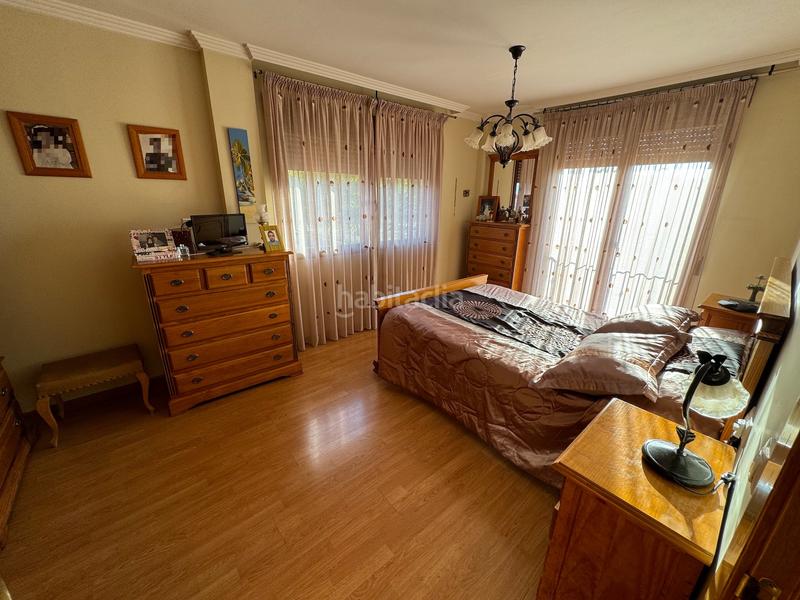 Foto facf4822-8e4e-4f81-a142-1968f5dd47a7. Casa pareada preciosa casa en el mercado en El Mercado - Plaza de Toros Villena