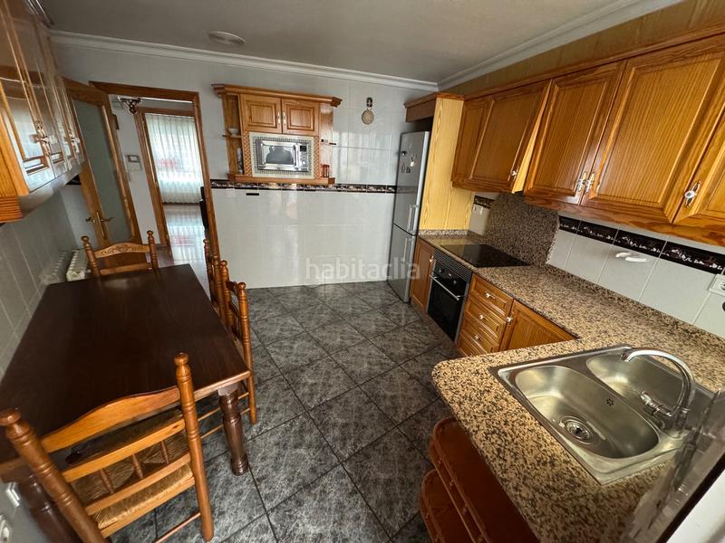 Foto 17c8bf67-8d24-47be-83a5-67fe399c0e3b. Maison jumelée avec cheminée chauffage parking dans Villena