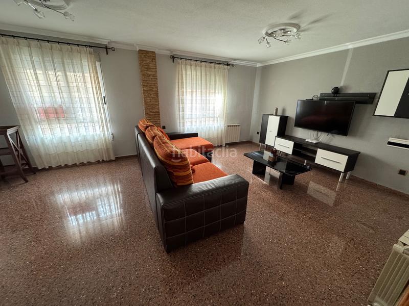 Foto 4cd5a2a3-17b6-4153-8774-152f8cf679ef. Maison jumelée avec cheminée chauffage parking dans Villena