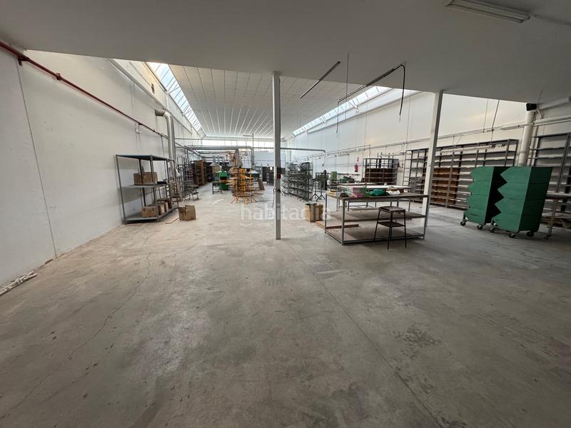 Foto 23cec3dc-1506-4730-8988-e0f58d2a696d. Local comercial a Las Virtudes Villena