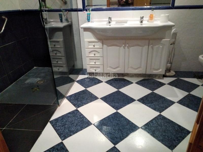 Foto c5721e34-d65b-44e6-b2d7-ad112a91b322. Casa con parcheggio in El Carril - Paseo de Chapi Villena