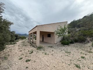 Finca rústica  N/a. Terreno rustico con construcción