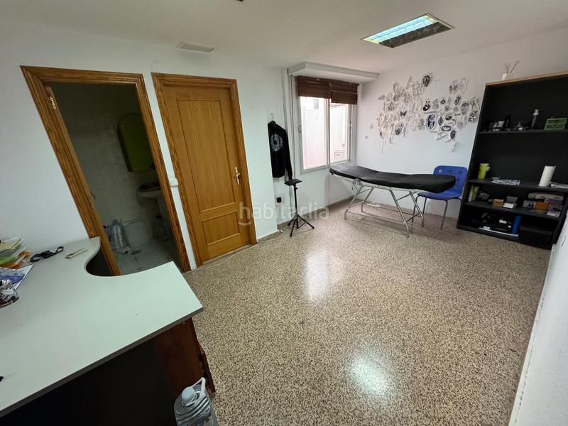 Foto 5a310e68-e482-4ff7-a73b-c5fe9cdb00b0. Local comercial local entresuelo en salesianos en Villena