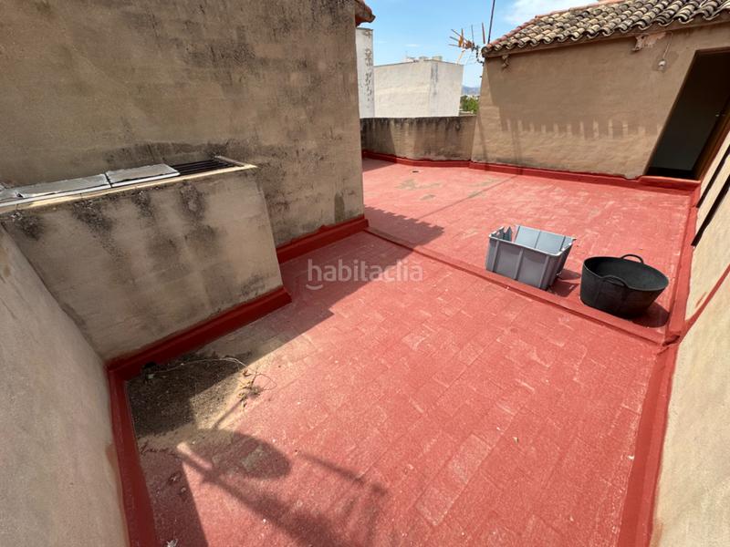 Foto 0aed45bd-bc78-48de-ad56-e384e4cd6d50. Casa adossada amb aparcament a Las Cruces Villena