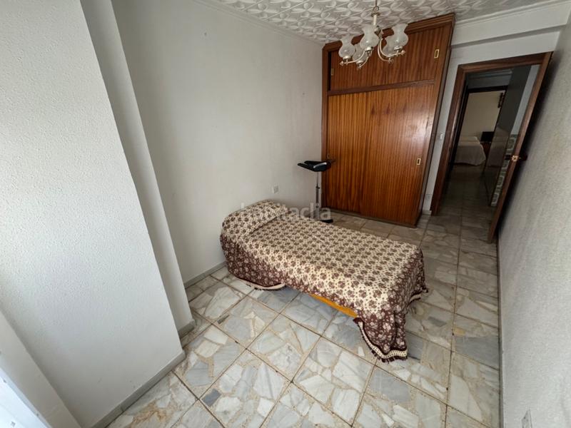 Foto 6cee6709-a071-4e06-9e5a-a155d7bb6e29. Casa adossada amb aparcament a Las Cruces Villena