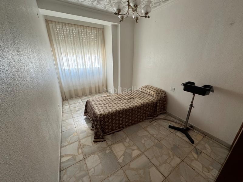 Foto 84eb4d08-8811-4549-b4fc-6fd3d3be67b7. Casa adossada amb aparcament a Las Cruces Villena