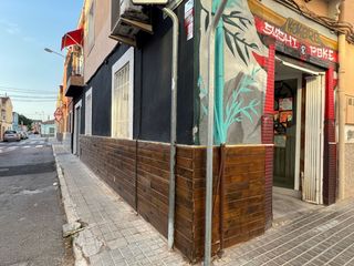 Casa  Calle pablo picasso. Casa con local de ocio frente a la plaza de toros