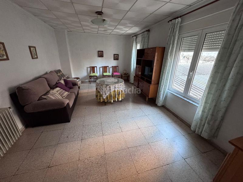 Foto 3e058bb6-e1d3-48b8-9084-8a47db1d2a7b. Casa bifamiliare con camino riscaldamento parcheggio in Villena