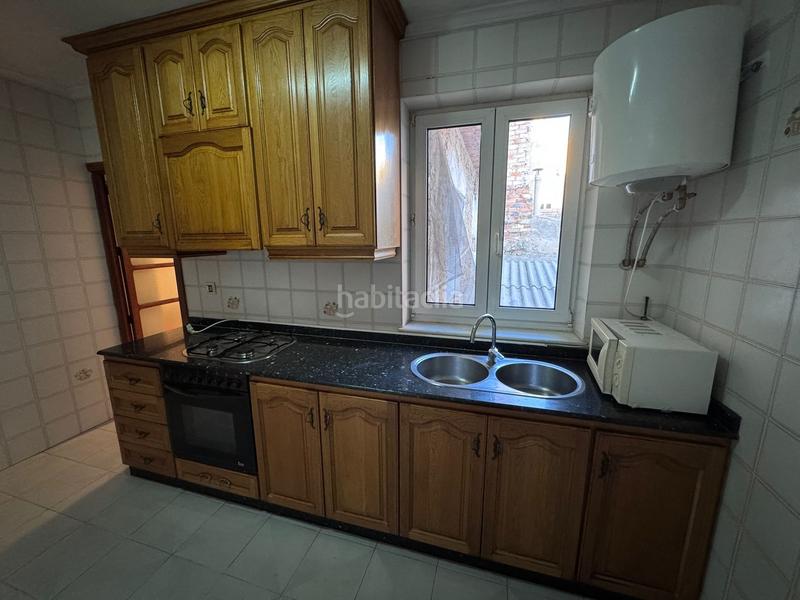 Foto 75dff3e3-9f4c-4a1f-b14b-c8ecbe989d50. Casa bifamiliare con camino riscaldamento parcheggio in Villena