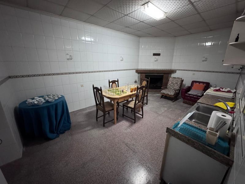 Foto f2dba981-37ac-4228-b90f-11ee4298c2a3. Casa bifamiliare con camino riscaldamento parcheggio in Villena