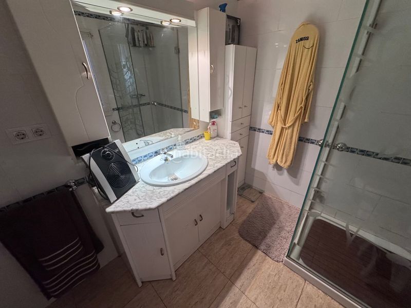 Foto 01da3b7e-66bd-45d9-b0c7-2f276514d8c3. Masia amb xemeneia calefacció aparcament piscina a Villena