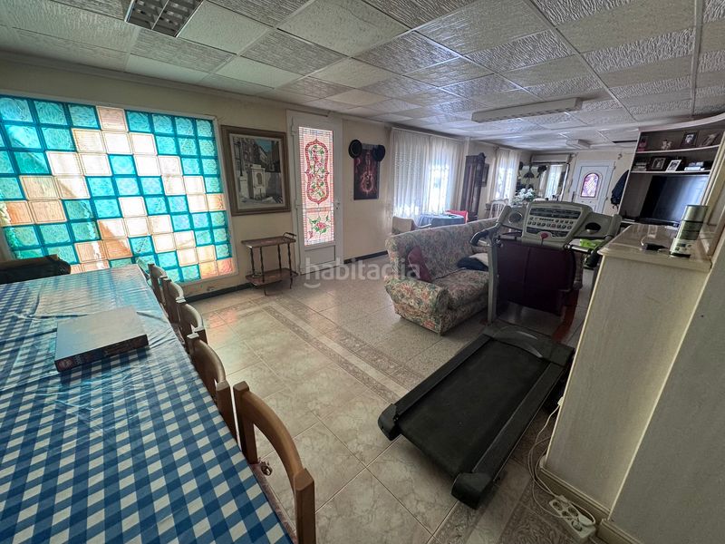 Foto 6ff509e5-b638-4a2b-be31-2267fa2a2de7. Masia amb xemeneia calefacció aparcament piscina a Villena