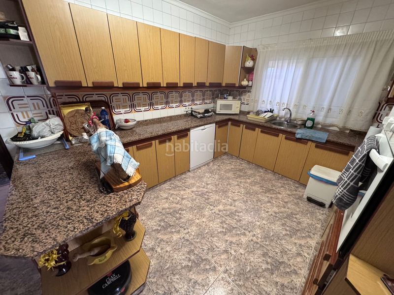 Foto 8733f1e3-a31b-4ae1-ace6-d6035eeb7f56. Masia amb xemeneia calefacció aparcament piscina a Villena