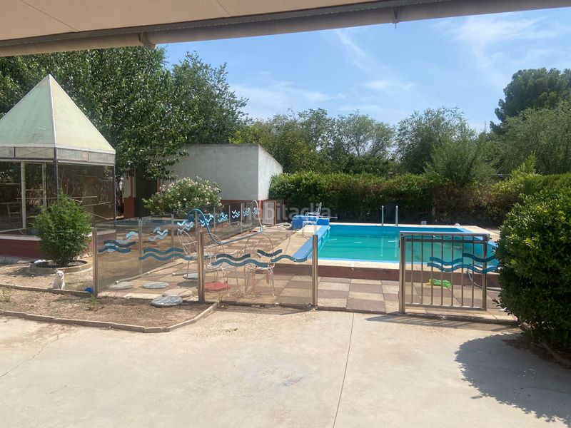 Foto 8c346d24-4523-405a-b392-ed6e1063bd5b. Masia amb xemeneia calefacció aparcament piscina a Villena