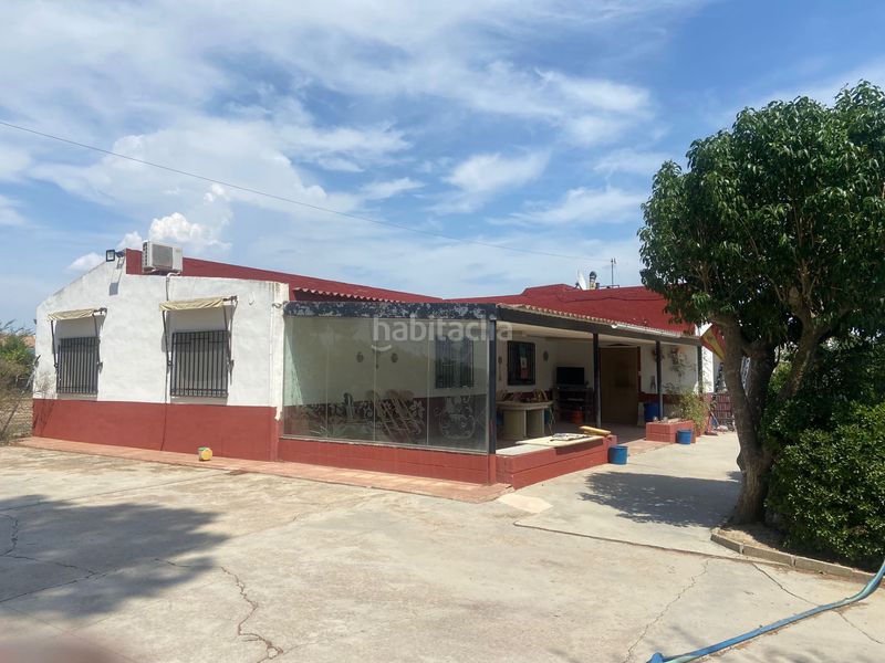 Foto e0502faa-8b7d-42da-8e16-ebcdd94db260. Masia amb xemeneia calefacció aparcament piscina a Villena