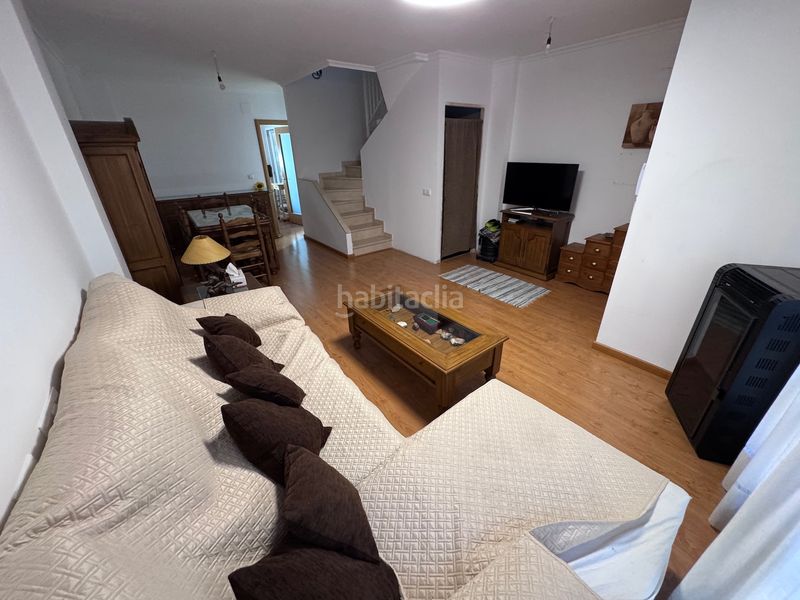 Foto c4ebed7a-973d-4589-9fdd-93519bebd1b4. Casa adossada amb aparcament a La Paz Villena