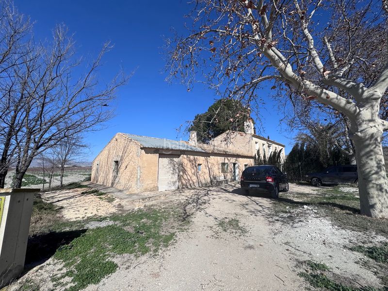 Foto acba6b29-015a-4008-afea-216adfb976c3. Masia amb aparcament a Partidas Norte Villena