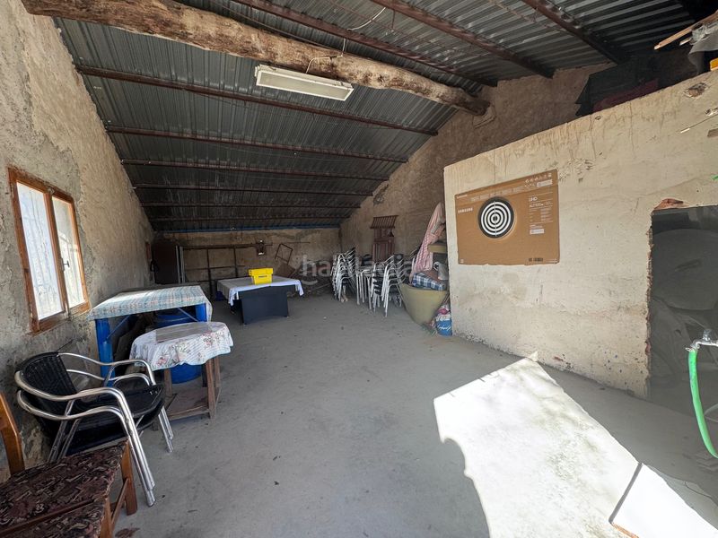 Foto c0374236-6bc2-47c4-a99f-361320f56132. Masia amb aparcament a Partidas Norte Villena