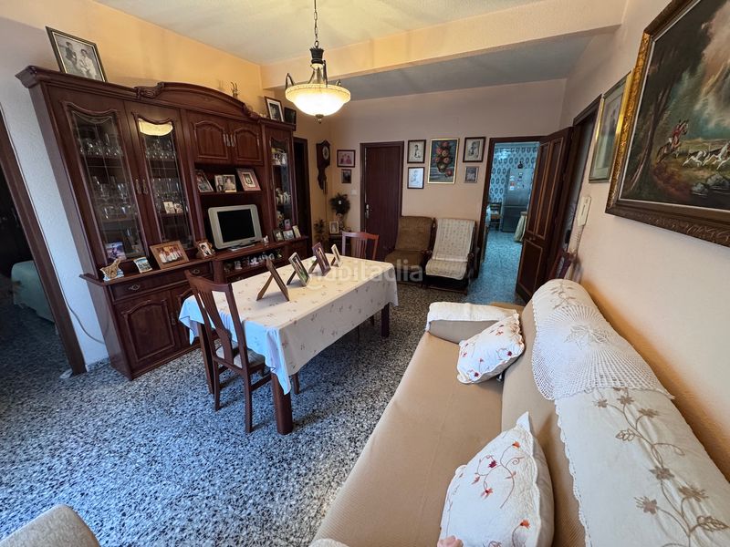 Foto ca1cc075-83ee-48bb-b21f-c89f5d974e25. Casa adossada amb aparcament a Las Cruces Villena