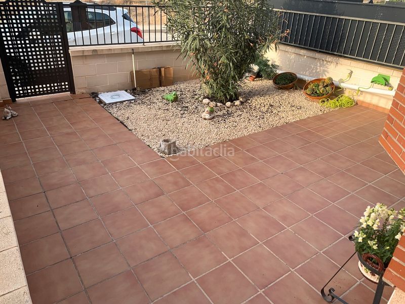 Foto 9581af0d-839d-4272-9541-a2d0d99b6c6b. Casa adossada amb calefacció aparcament a Cañada