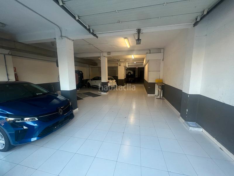 Foto a0ba1805-3062-4199-8385-c38f0d9746c2. Traspàs local comercial a Mestalla Valencia