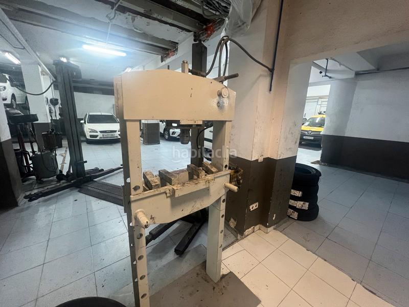 Foto 0a7174dd-e740-4292-a4fa-45218cea81f6. Traspaso local comercial se traspasa taller en Mestalla Valencia