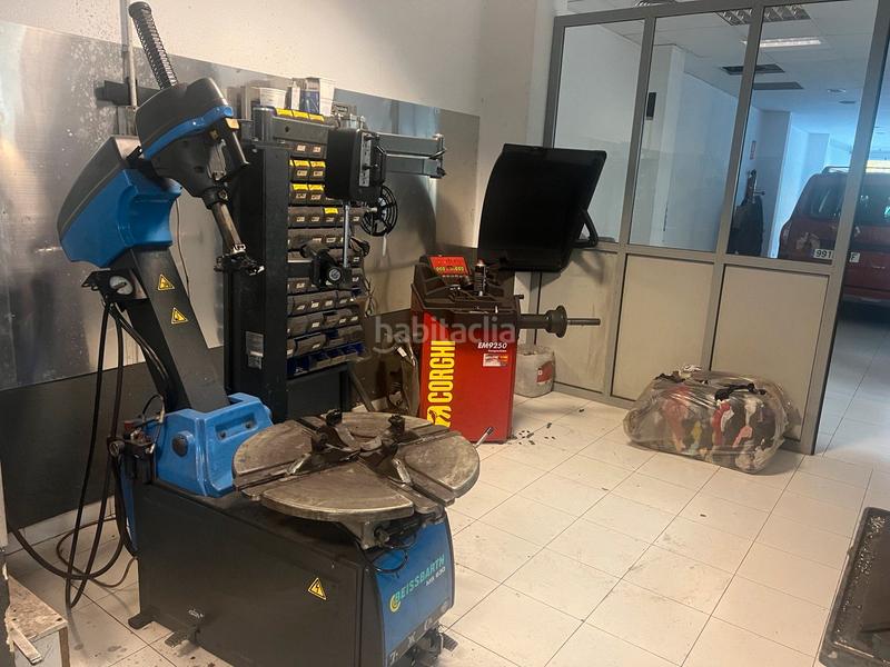 Foto 36fc36dc-7a30-43b5-a48a-c2ef4fac9241. Umzug geschäftsraum in Mestalla Valencia