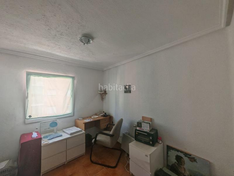 Foto 54fbb225-48ef-42f4-af1a-a6218c8a0491. Appartamento in calle santiago galas 5 in La Fontsanta Valencia