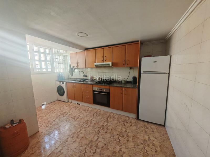 Foto b5868d61-7802-4421-9760-093386414206. Appartamento in calle santiago galas 5 in La Fontsanta Valencia
