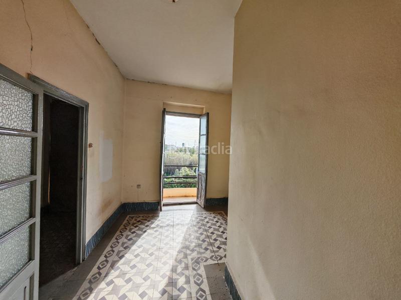 Foto 155aa0d4-7110-4565-be46-f7938e0d8c10. Casa en camí nou de paterna 134 casa de pueblo para reformar en Valencia